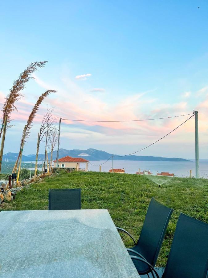 Modern Stone Villas With Swimming Pool Aliveri Bagian luar foto
