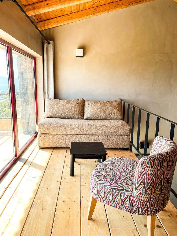Modern Stone Villas With Swimming Pool Aliveri Bagian luar foto